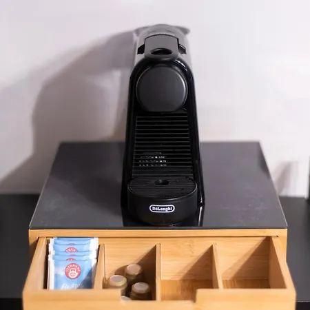 20 Seconds To Charles Bridge Prag